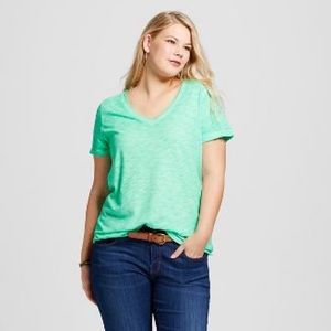 Ava & Viv Tee